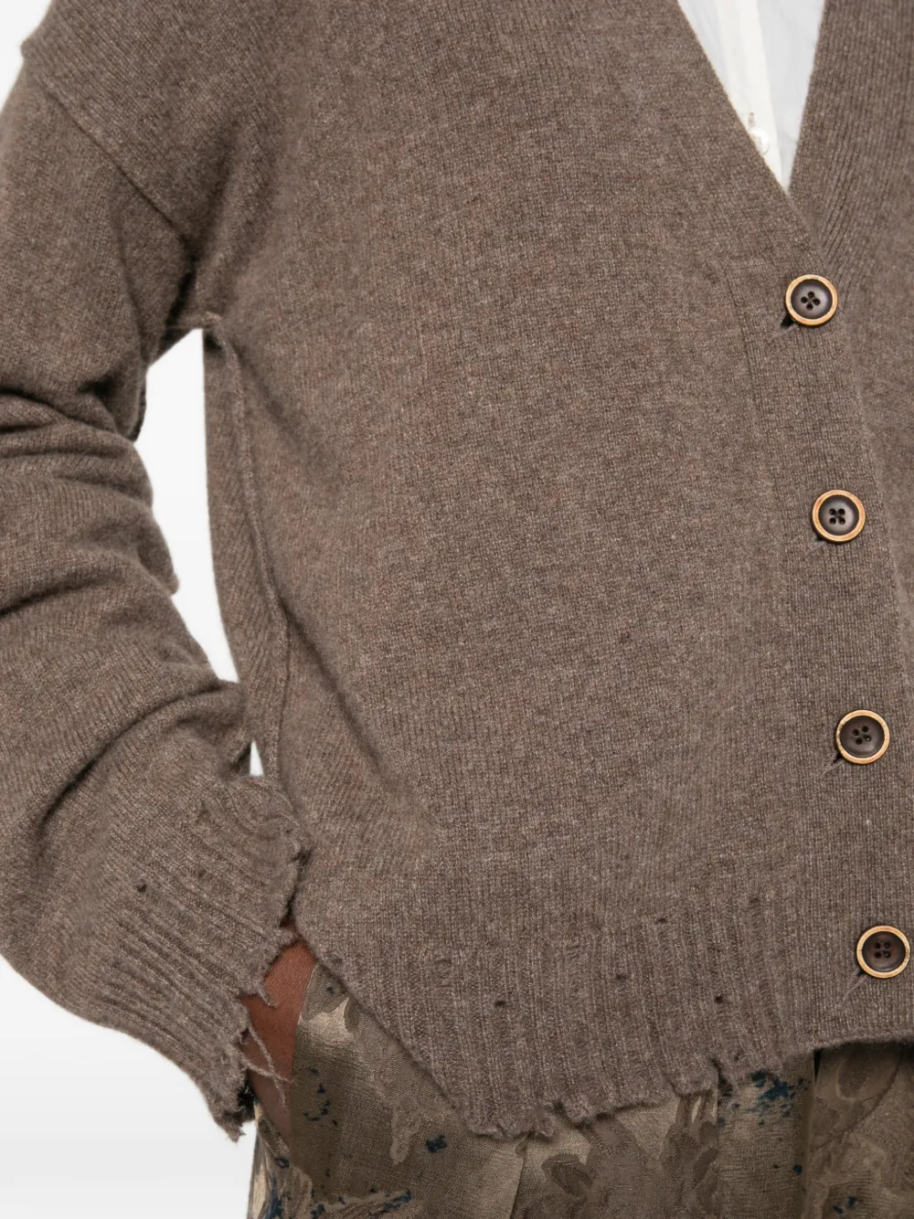Uma Wang Over distressed V-neck cardigan Bruin