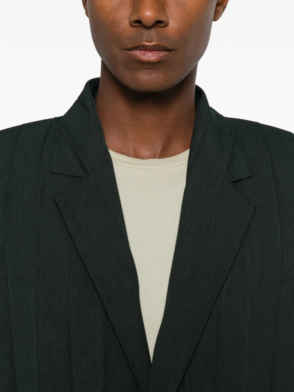 Homme Plissé Issey Miyake Jack met gekerfde revers en plooien Groen
