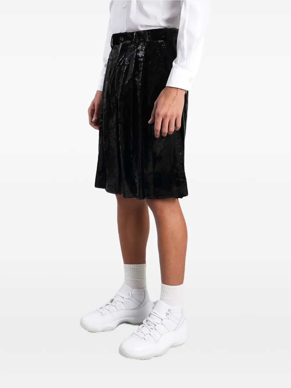 Comme des Garçons Homme Plus Geplooide shorts met gecoate afwerking Zwart