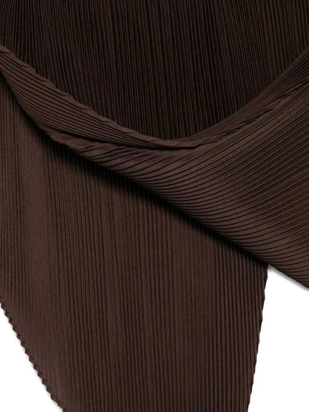 Homme Plissé Issey Miyake triangular-shape scarf Bruin