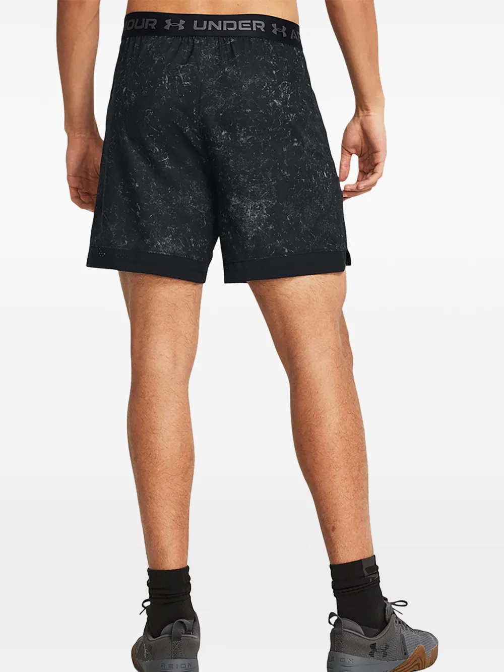 Under Armour Vanish trainingsshorts met camouflageprint Zwart