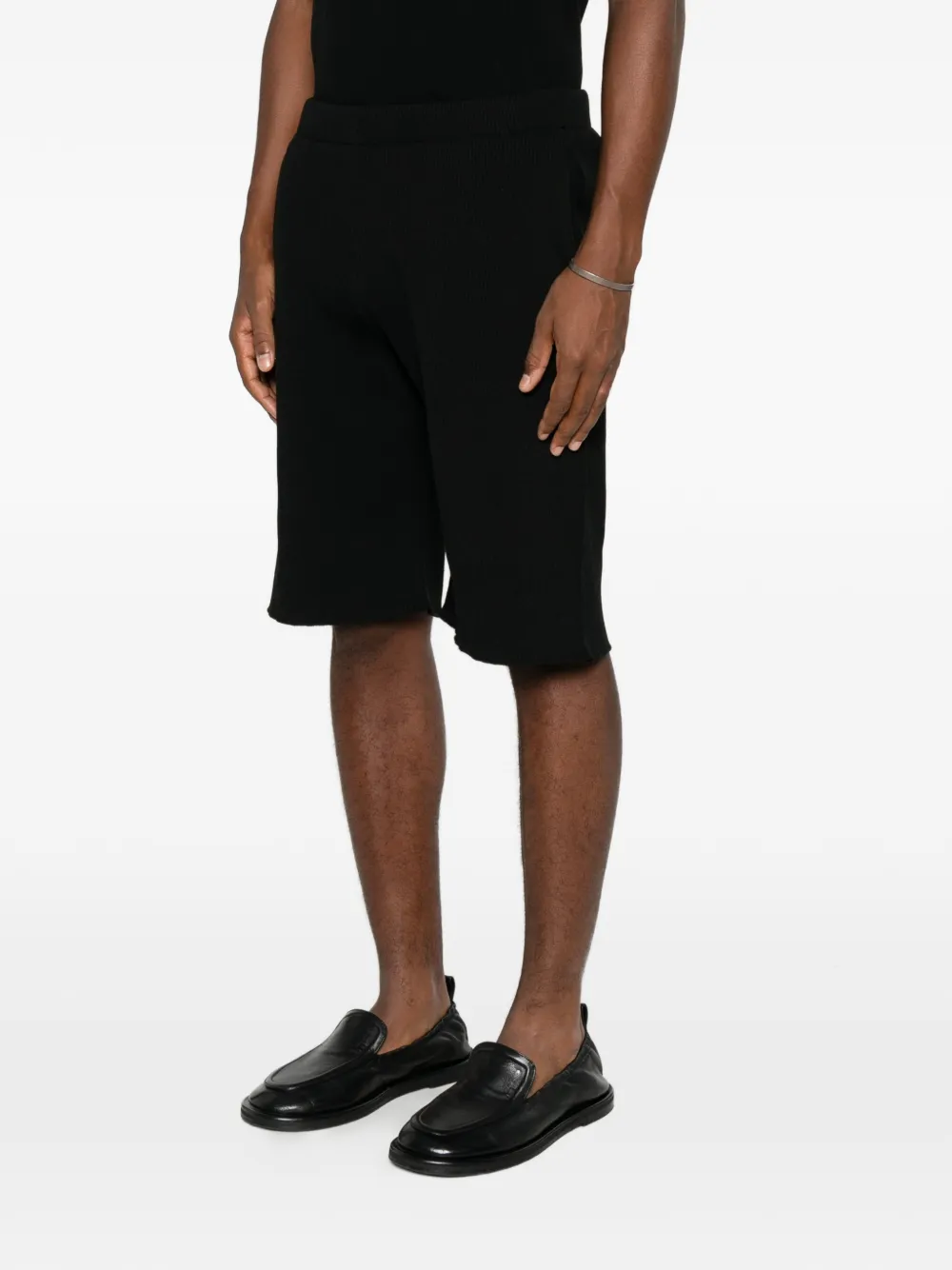 Homme Plissé Issey Miyake pocket pleated shorts Zwart