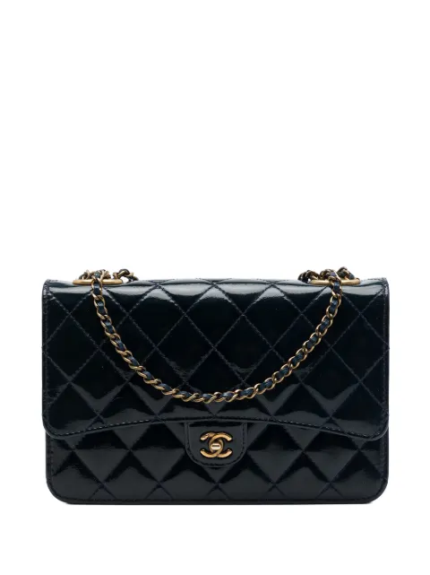 CHANEL Pre-Owned 2015-2016 Quilted Patent and Goatskin CC Eyelet Wallet On Chain crossbody bag