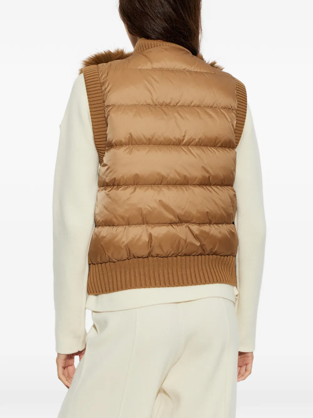 Moncler Bodywarmer van imitatiebont Bruin
