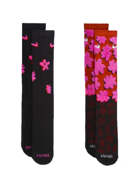 Nike set de dos pares de calcetines con bordado floral