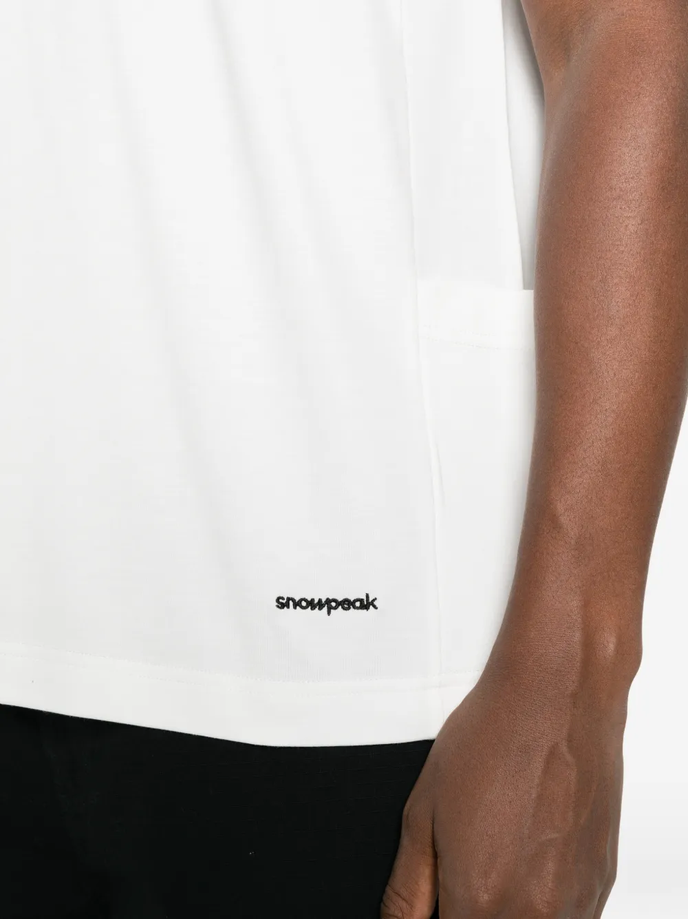 Snow Peak logo-embroidered panelled T-shirt Wit