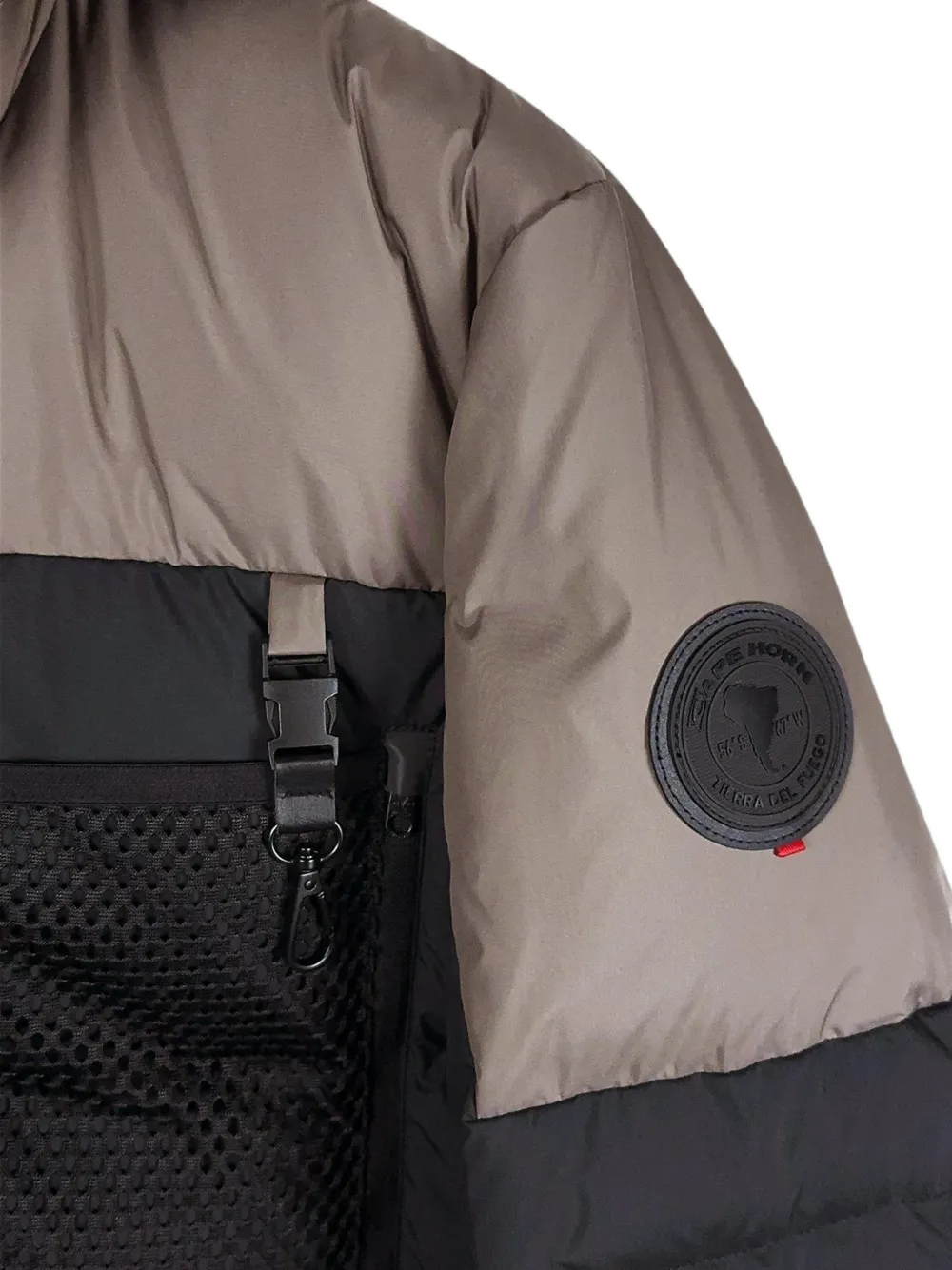 CAPE HORN Tamarugal colour-block padded jacket Bruin