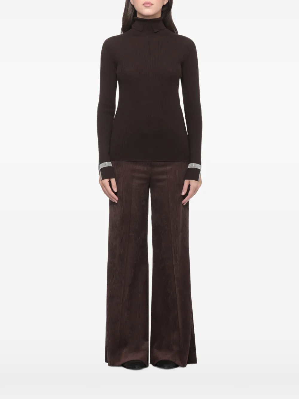 D.Exterior ribbed roll-neck sweater Bruin