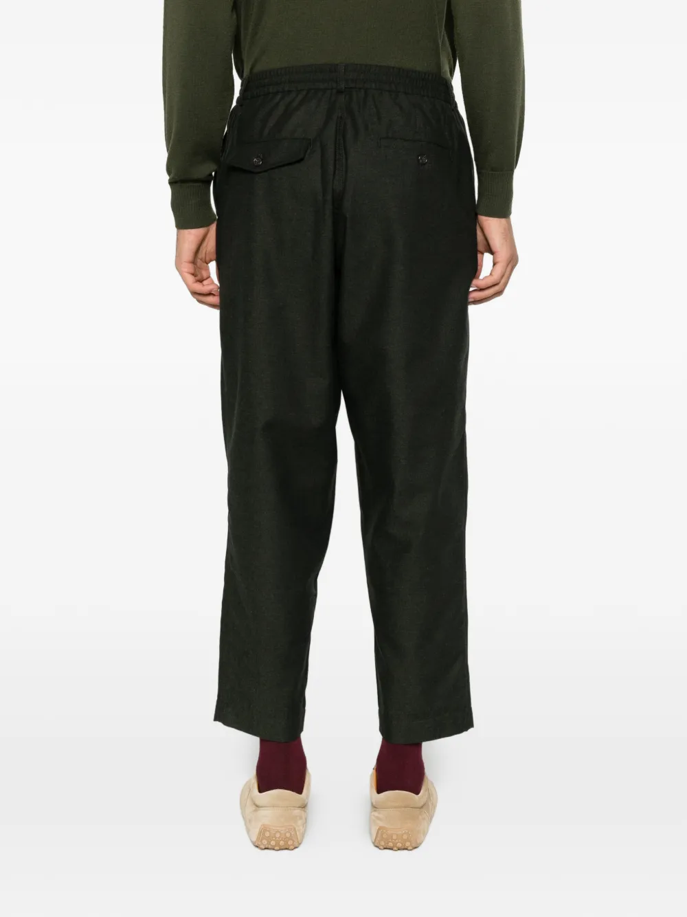 Universal Works belt-loop pleated trousers Groen