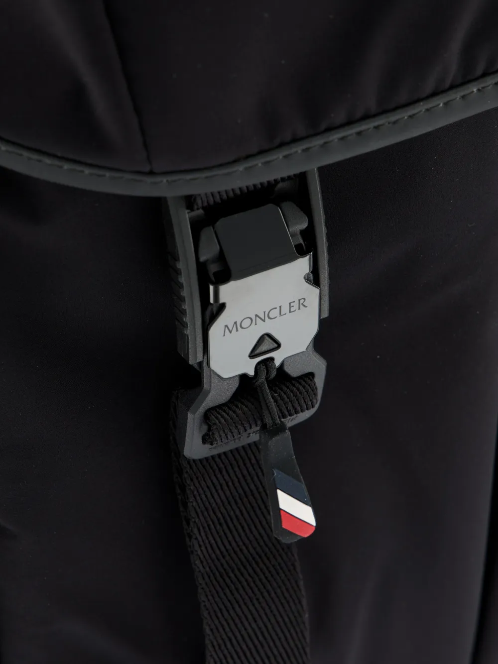 Moncler Grenoble Rugzak met leren afwerking en gespsluiting Zwart