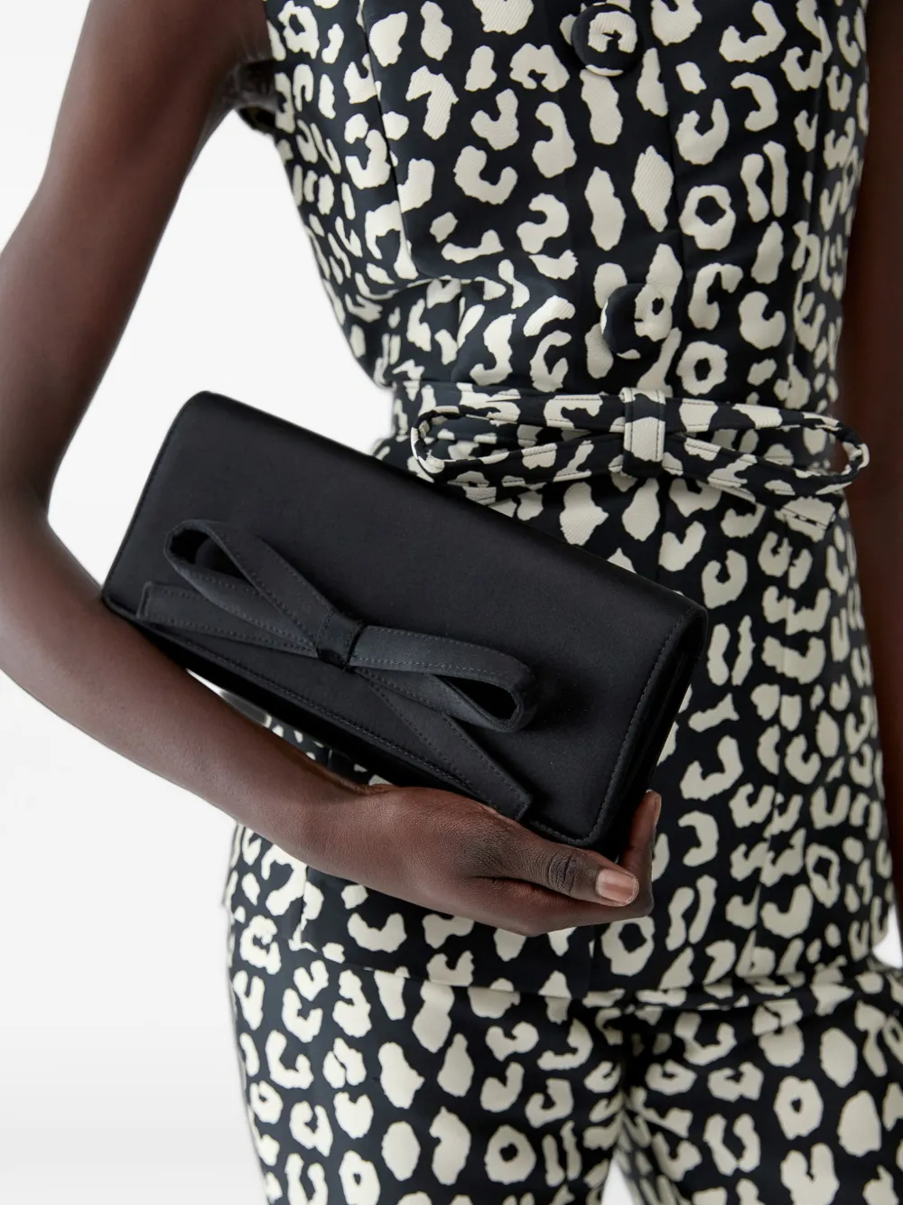 Carolina Herrera Margaret clutch met strikdetail Zwart