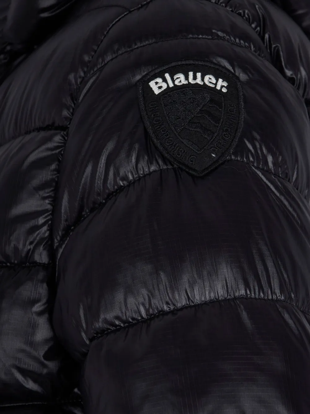 Blauer Gevoerd jack met capuchon Zwart