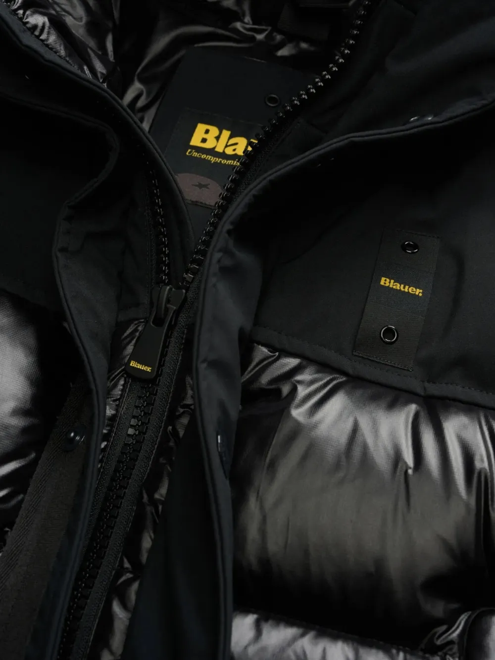 Blauer Brook quilted hooded jacket Zwart
