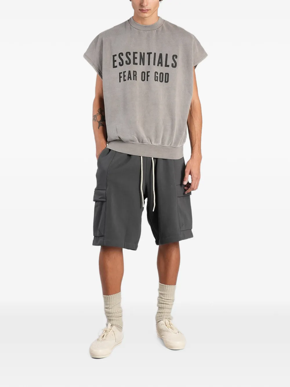 Fear Of God Essentials top met logo-print Grijs