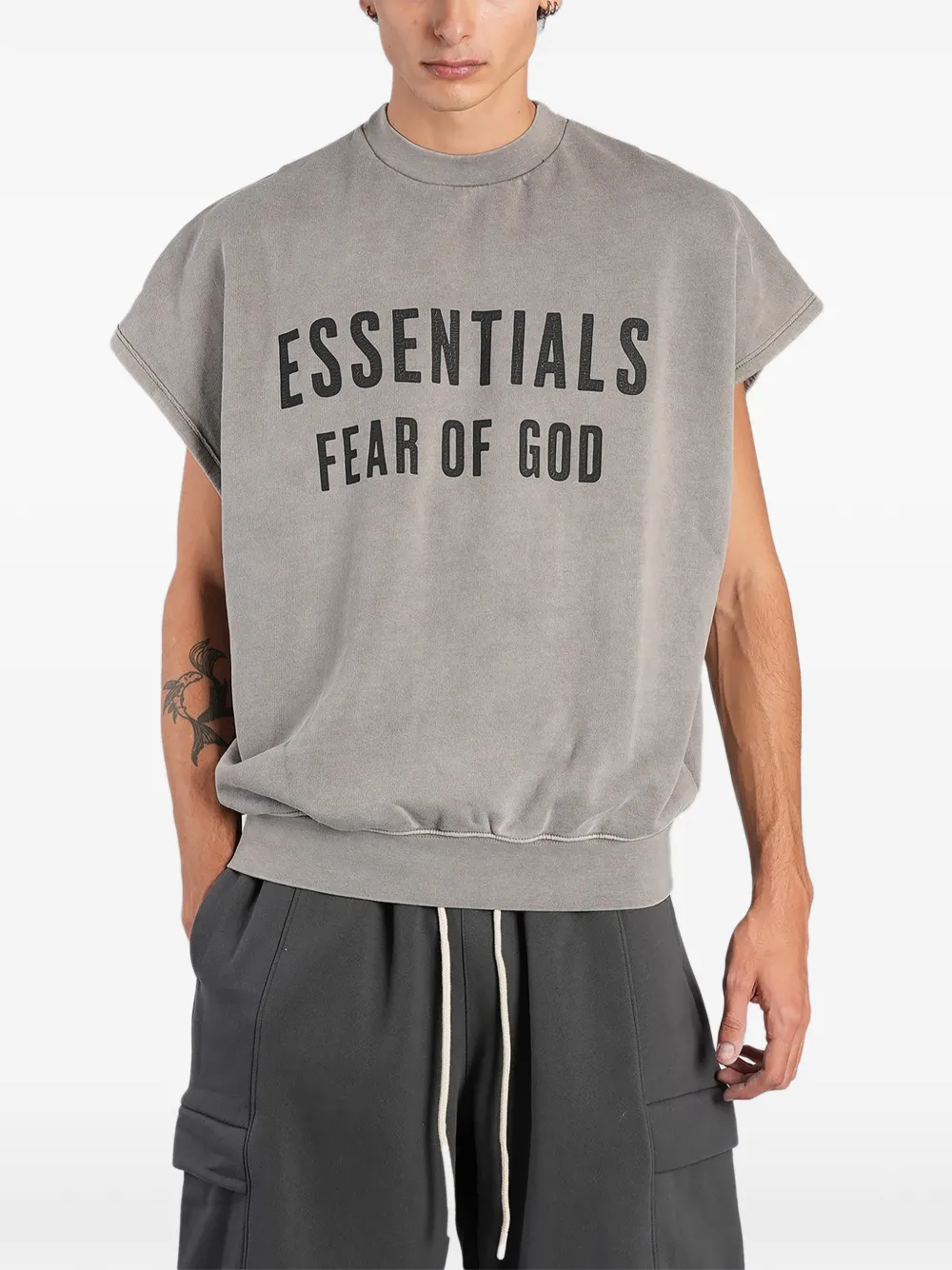 Fear Of God Essentials logo-print vest - Gris