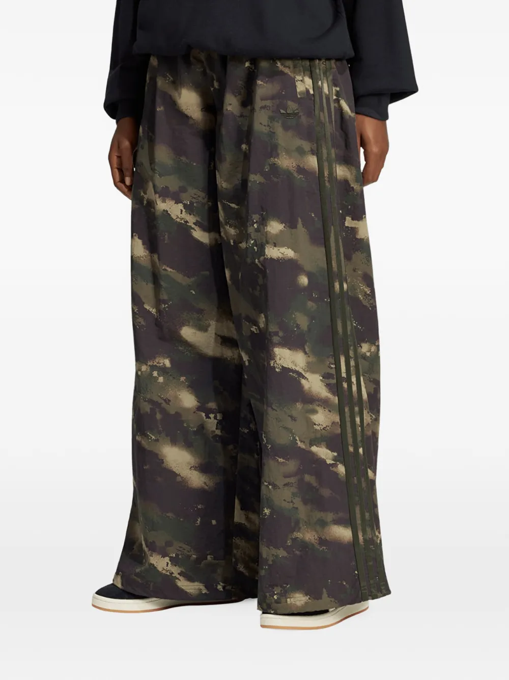 adidas Adilenium camouflage-print track pants - Verde