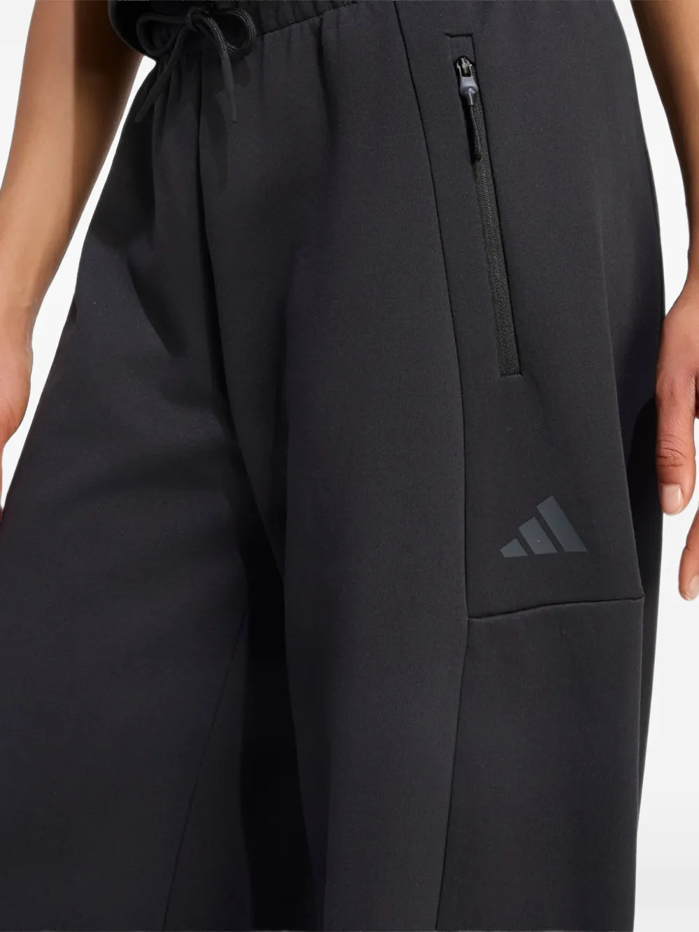 adidas Z.N.E. wide pants Zwart