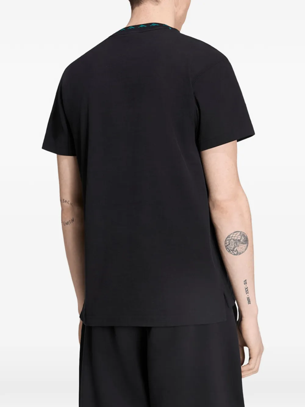 adidas Equipment logo-patch T-shirt Zwart