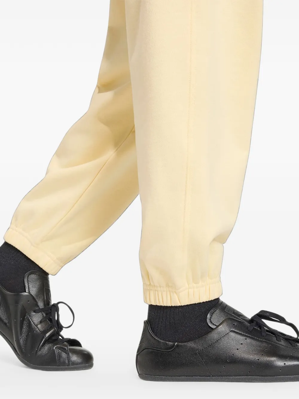 adidas logo-embroidered track pants Geel