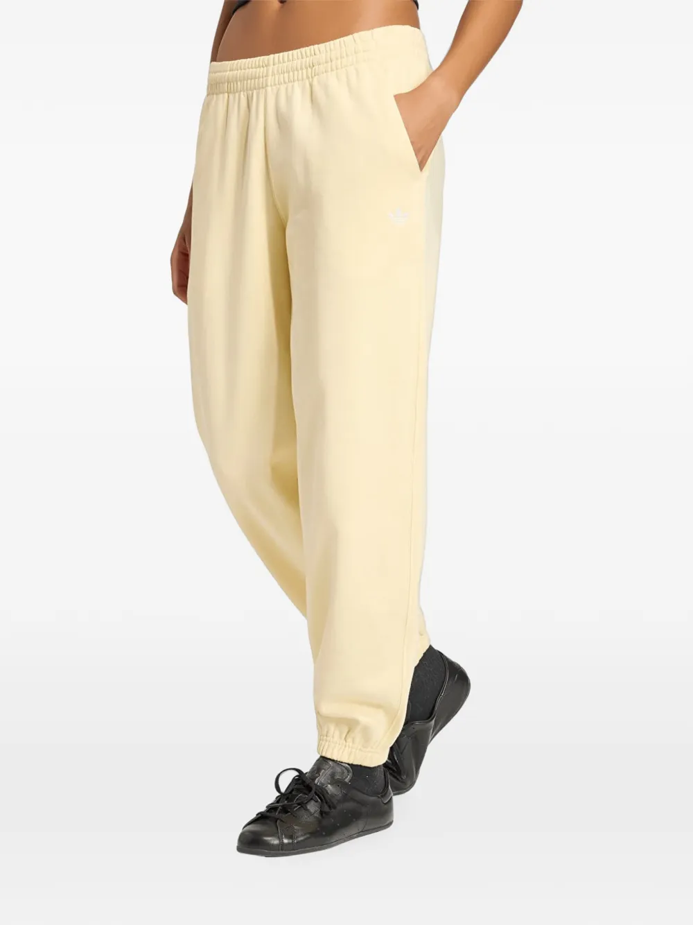 adidas logo-embroidered track pants Geel