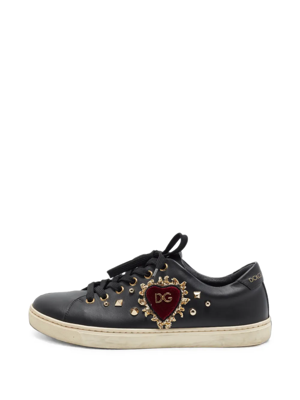 Dolce & Gabbana Pre-Owned DG Heart studded sneakers - Schwarz