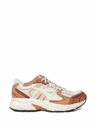 Diadora