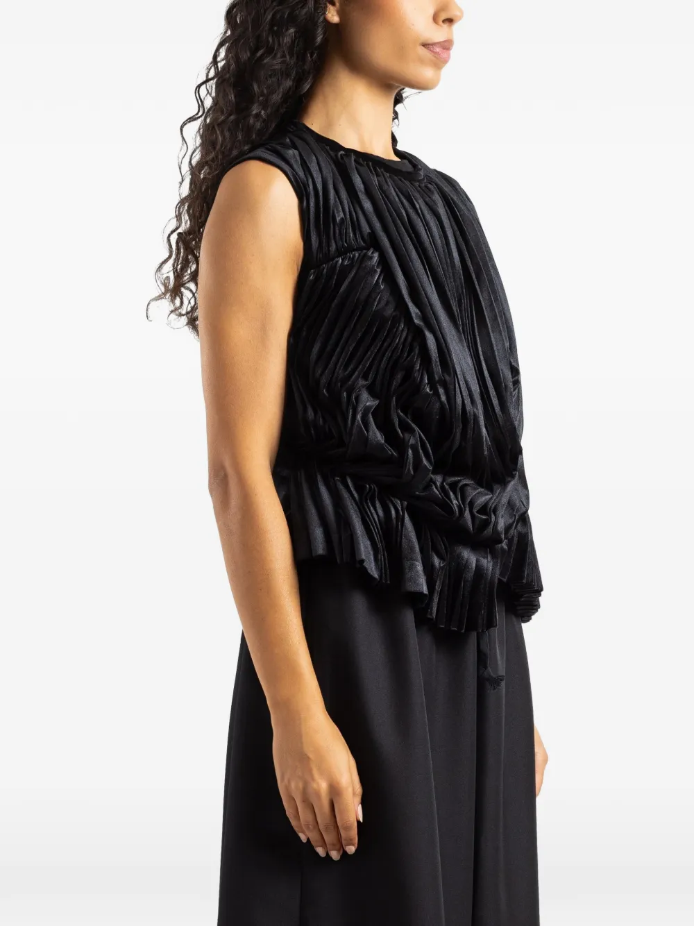 Comme Des Garçons pleated draped top Zwart