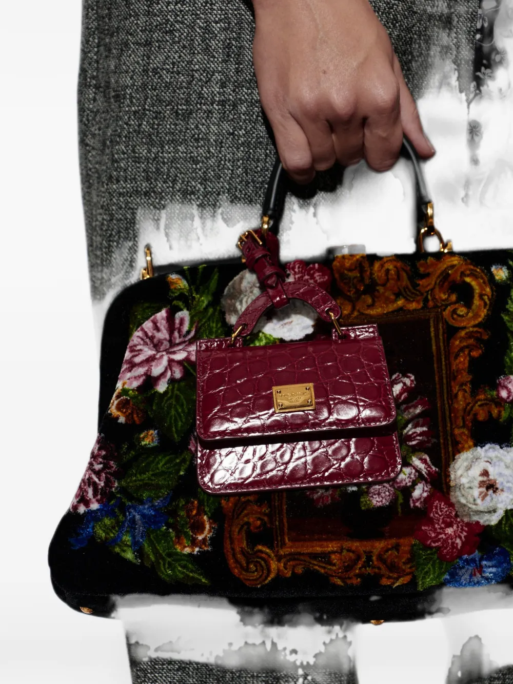Dolce & Gabbana Leren pasjeshouder met krokodillen-reliëf Rood