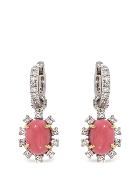Irene Neuwirth aretes huggie con perla y diamante