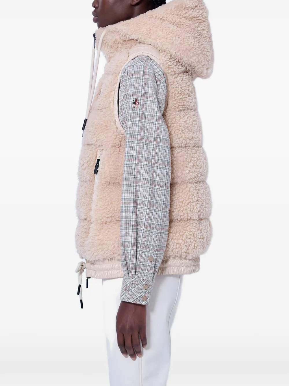 Moncler Grenoble Tedddy sherpa bodywarmer met capuchon Roze