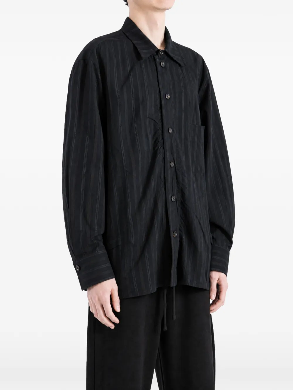 Ziggy Chen vertical-stripe ruched shirt Zwart