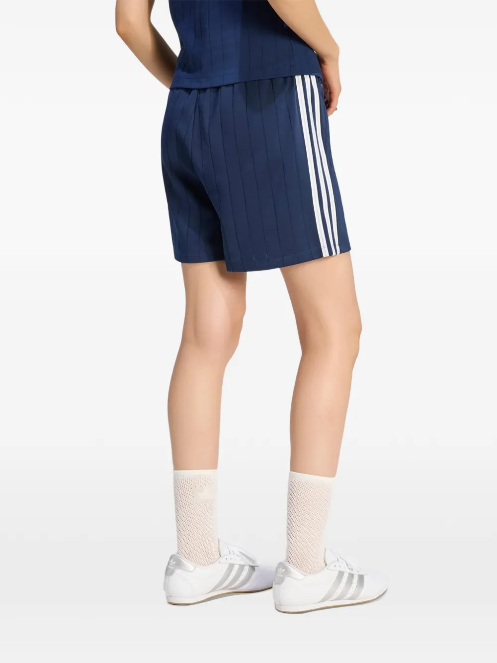 adidas Firebird shorts met krijtstreep Blauw