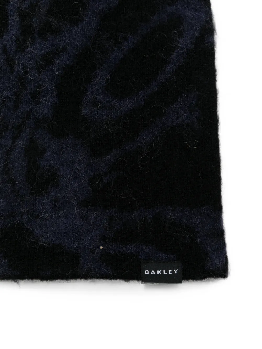 Oakley abstract-pattern knitted beanie hat Zwart