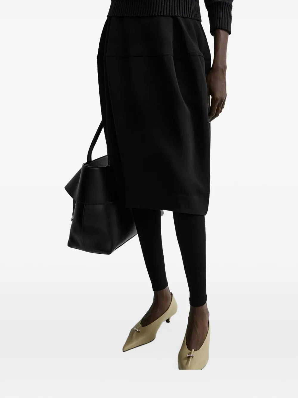 TOTEME sculptural skirt black Zwart