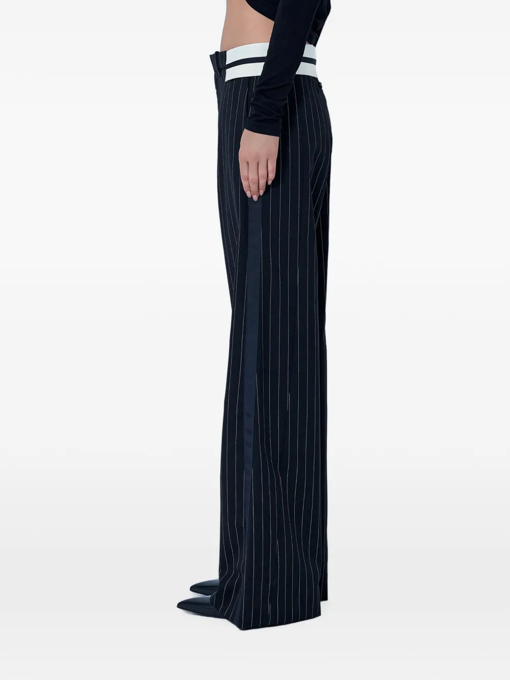 Jean Paul Gaultier pantalon à fines rayures et taille contrastante - Noir Jean Paul Gaultier pantalon à fines rayures et taille contrastante - Noir