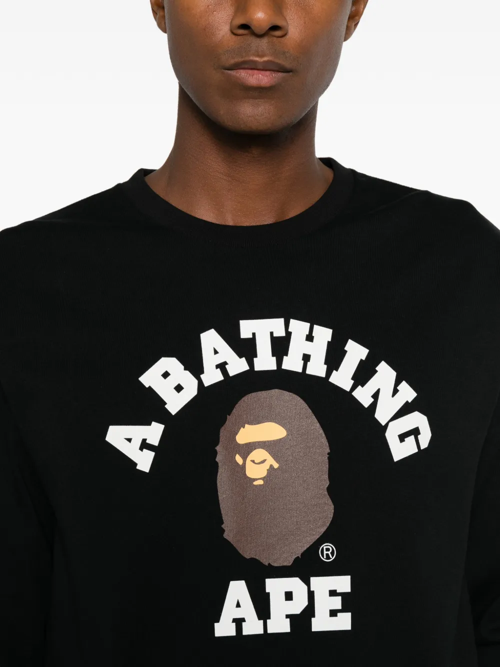 A BATHING APE College Ape Head T-shirt Zwart