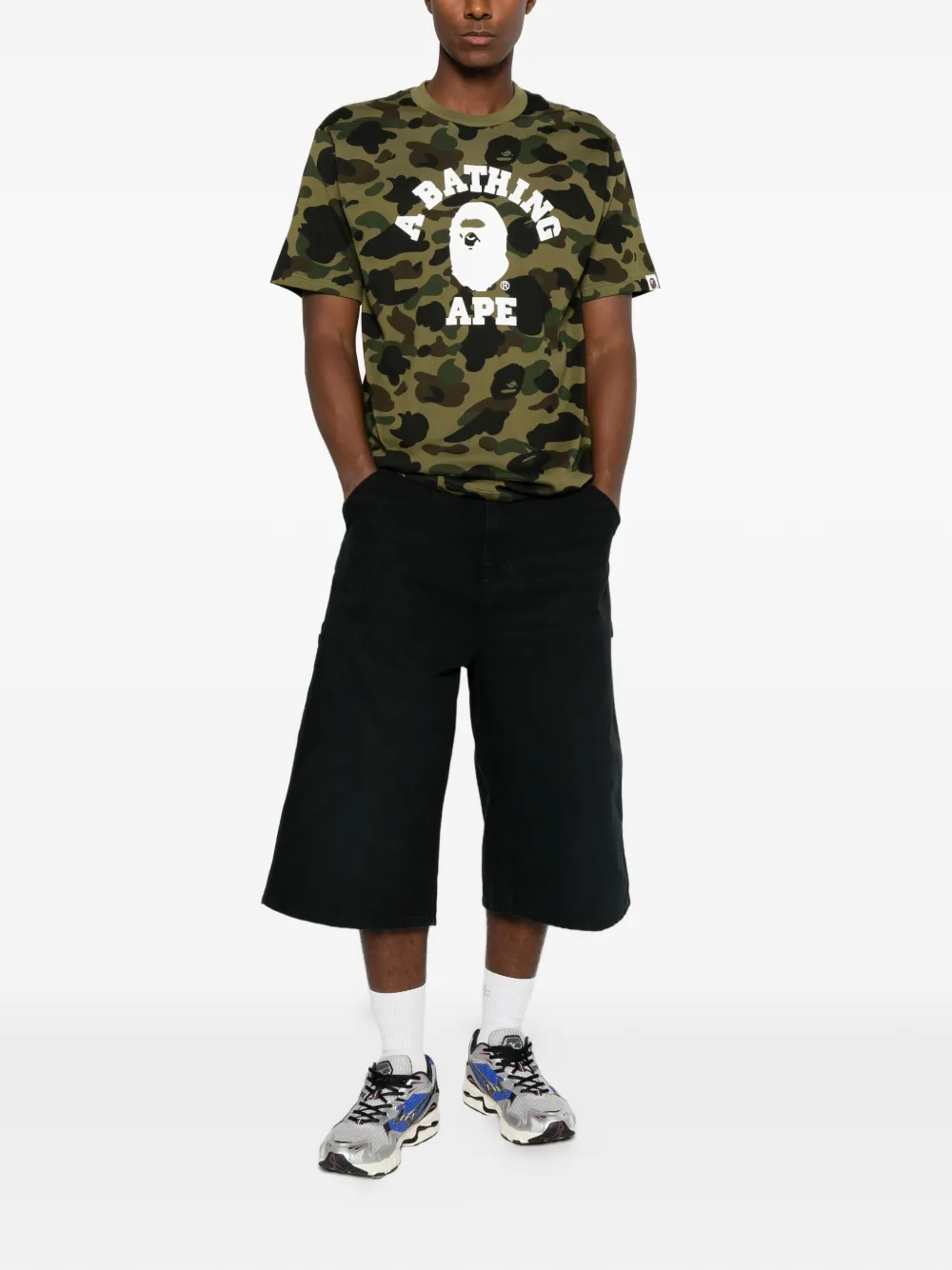 A BATHING APE T-shirt met camouflage-print en logo-print Groen