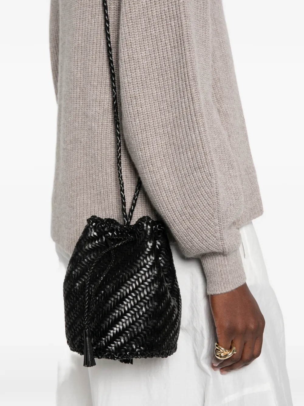 DRAGON DIFFUSION Pompom Double Jump bucket bag - Noir DRAGON DIFFUSION Pompom Double Jump bucket bag - Noir