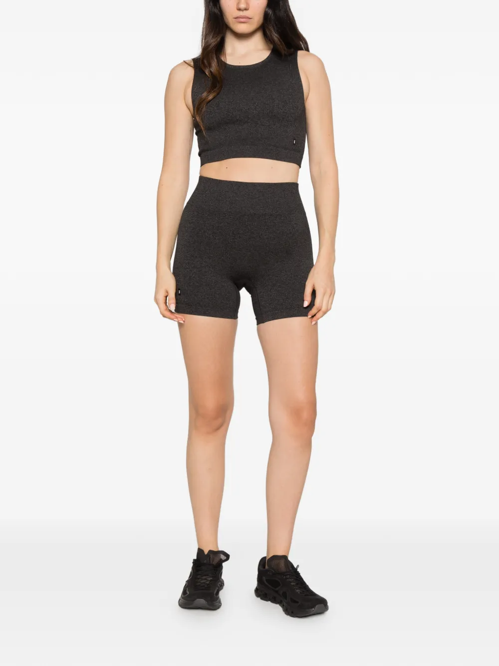 On Studio knit performance crop top Grijs