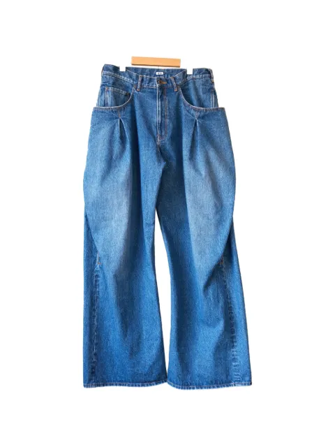 KHOKI pleated 3D-cut jeans