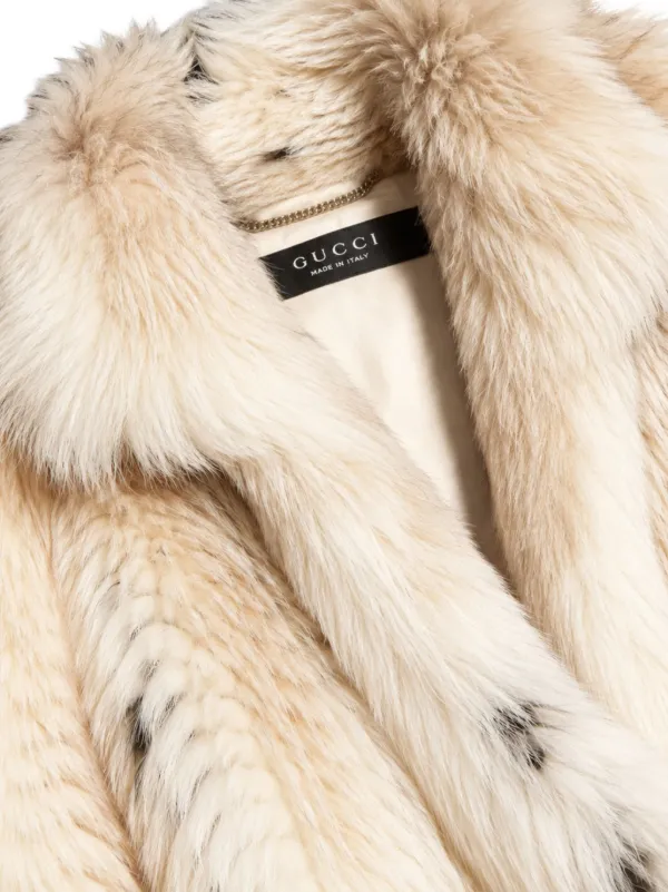★ITALY製★GUCCI★REAL FUR★リアルファー★ブランケット★ラグ★ Gucci Lamb Fur Coat | Neutrals | FARFETCH