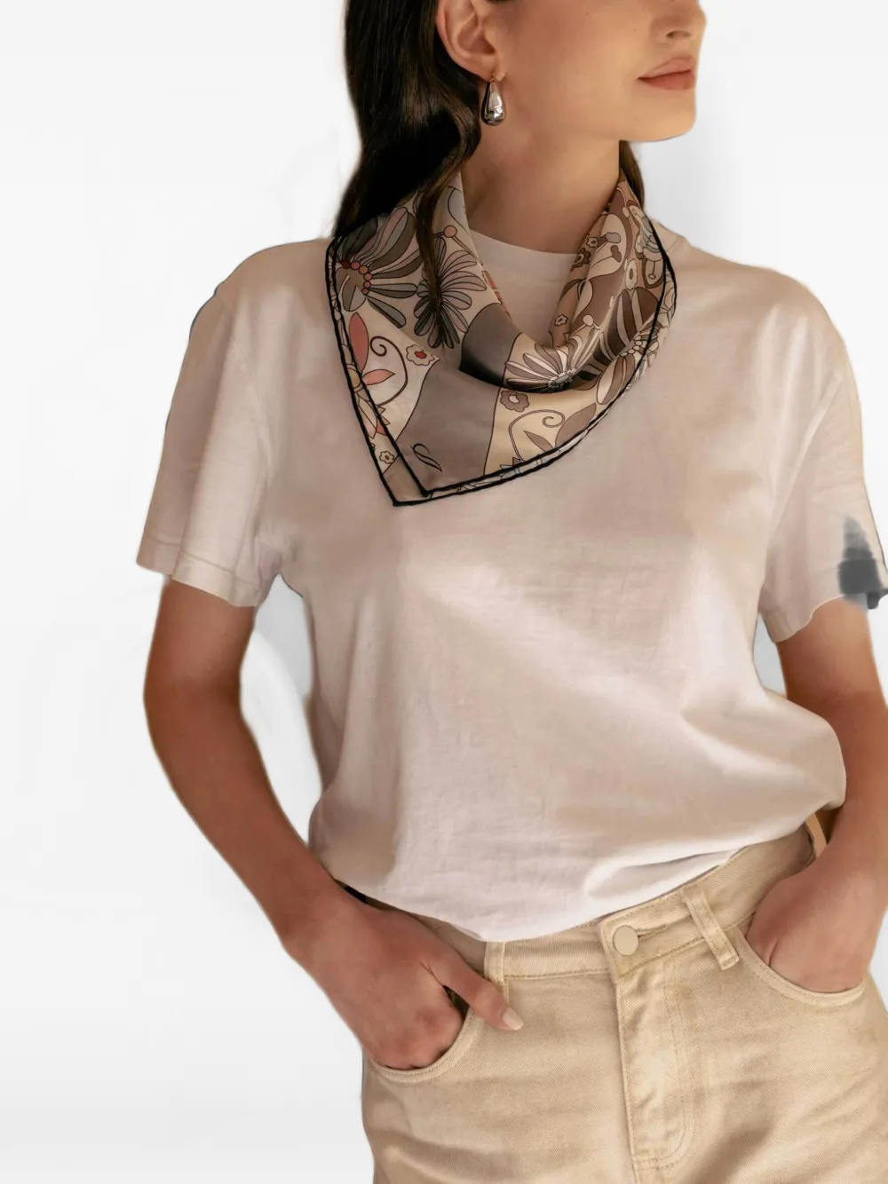 Elizabetta Anita zijden sjaal Beige