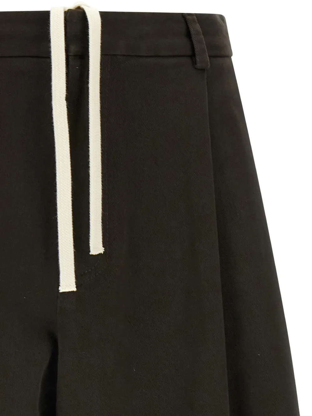 Tela Lake bermuda met plooidetail Zwart