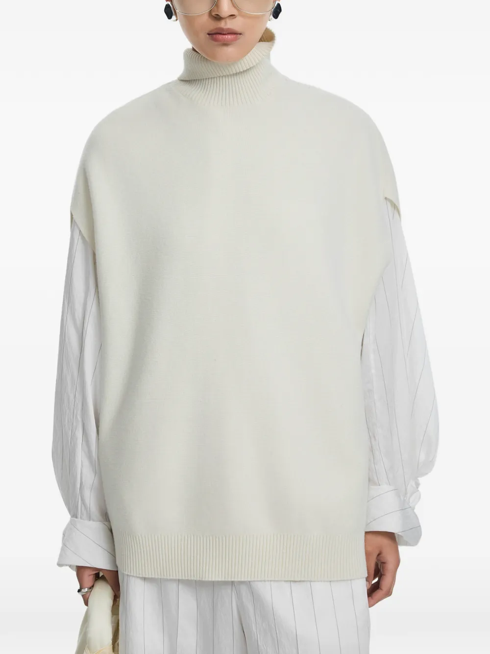 JNBY Mouwloze trui met hoge hals Beige