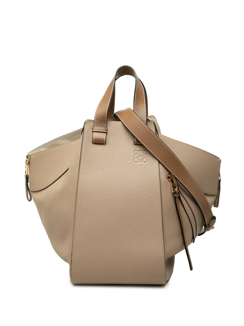 Loewe Pre-Owned 2017 Medium Grained Calfskin Hammock satchel - Neutrals
