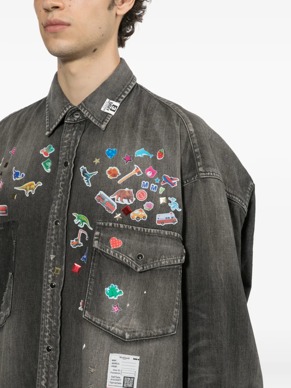 Maison MIHARA YASUHIRO kids sticker printed denim shirt Zwart