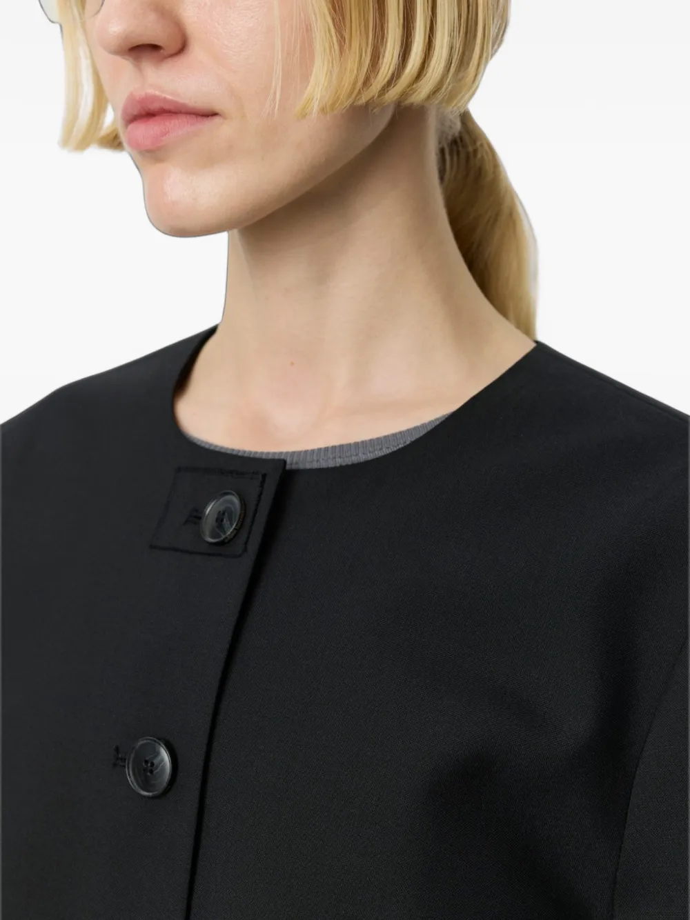 mfpen Waitress cropped jack Zwart