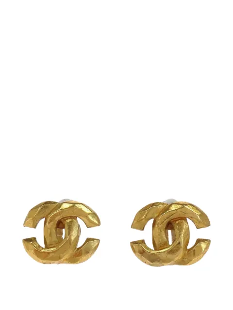 CHANEL Pre-Owned aretes de clip con logo CC 1999
