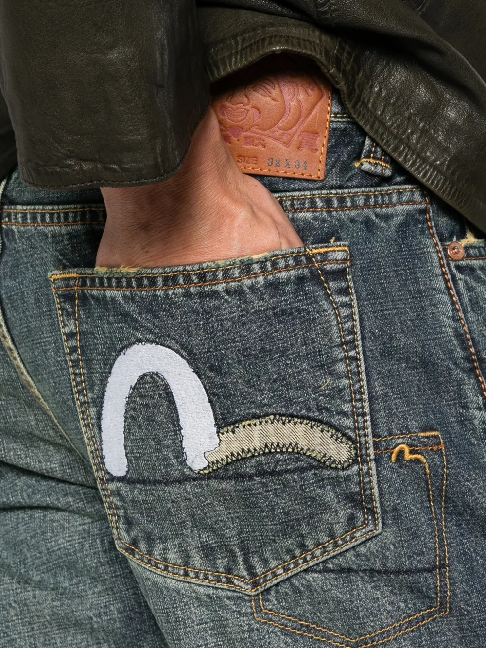 EVISU Seagull-print whiskered jeans Blauw
