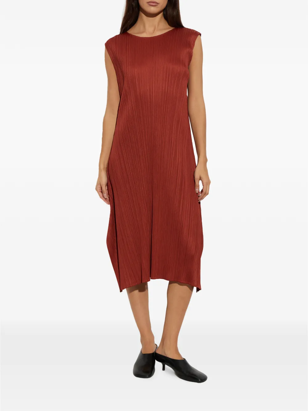 Pleats Please Issey Miyake Monthly Colors September geplooide mouwloze midi-jurk Bruin